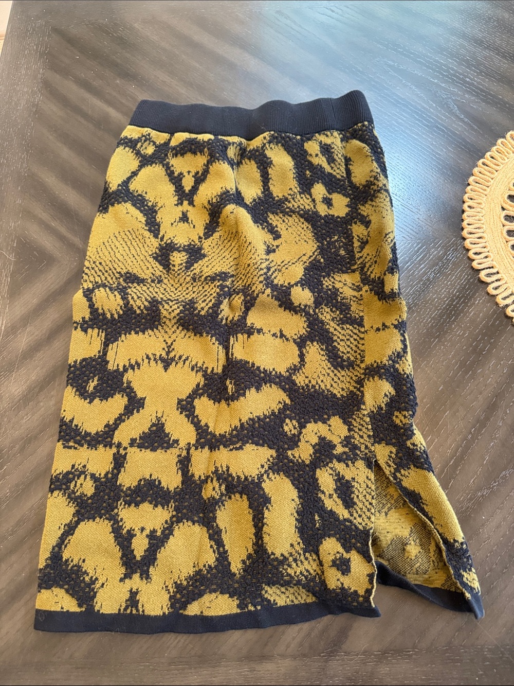 Dkny olive and Black Knit Pencil Skirt